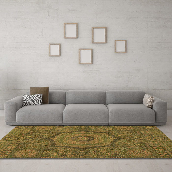 Machine Washable Abstract Brown Modern Rug in a Living Room,, wshabs1311brn