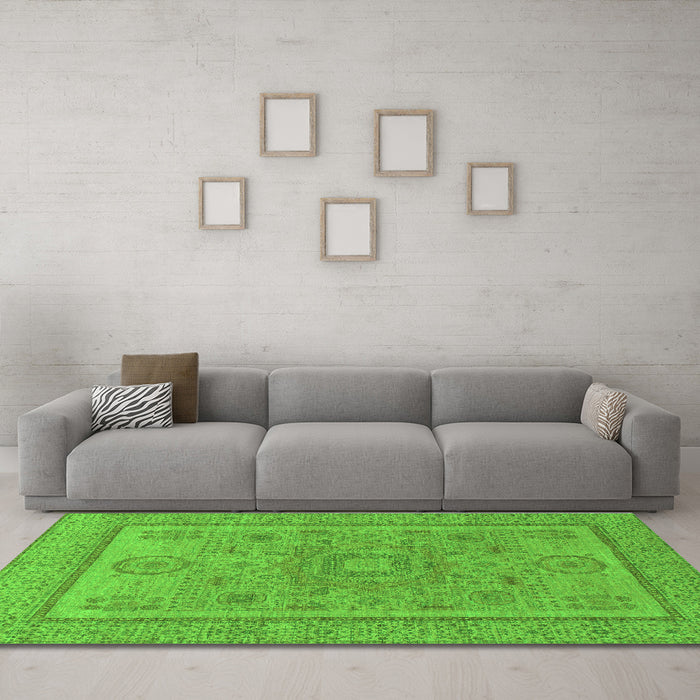 Machine Washable Abstract Green Modern Area Rugs in a Living Room,, wshabs1314grn