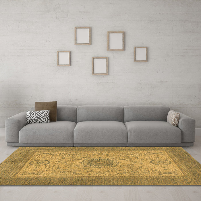 Machine Washable Abstract Brown Modern Rug in a Living Room,, wshabs1317brn