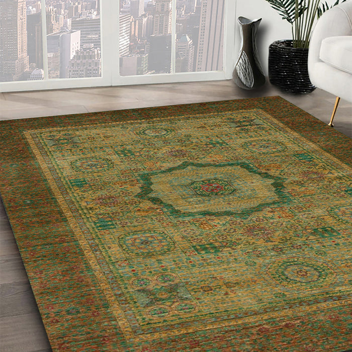 Machine Washable Abstract Hazel Green Rug in a Family Room, wshabs1318