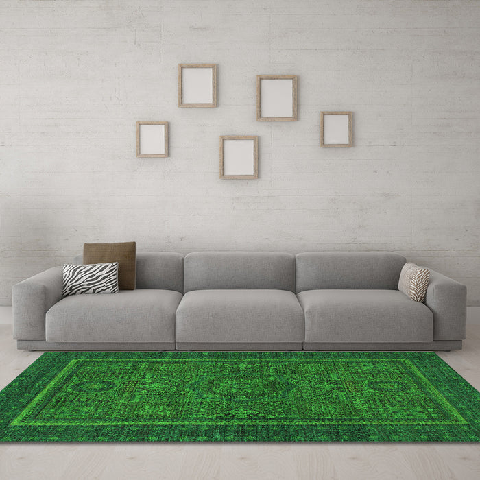 Machine Washable Abstract Green Modern Area Rugs in a Living Room,, wshabs1325grn