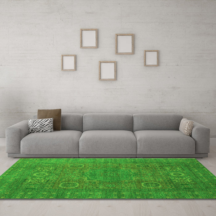 Machine Washable Abstract Green Modern Area Rugs in a Living Room,, wshabs1327grn