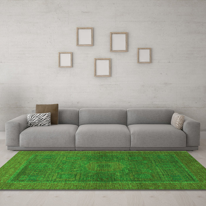 Machine Washable Abstract Green Modern Area Rugs in a Living Room,, wshabs1329grn