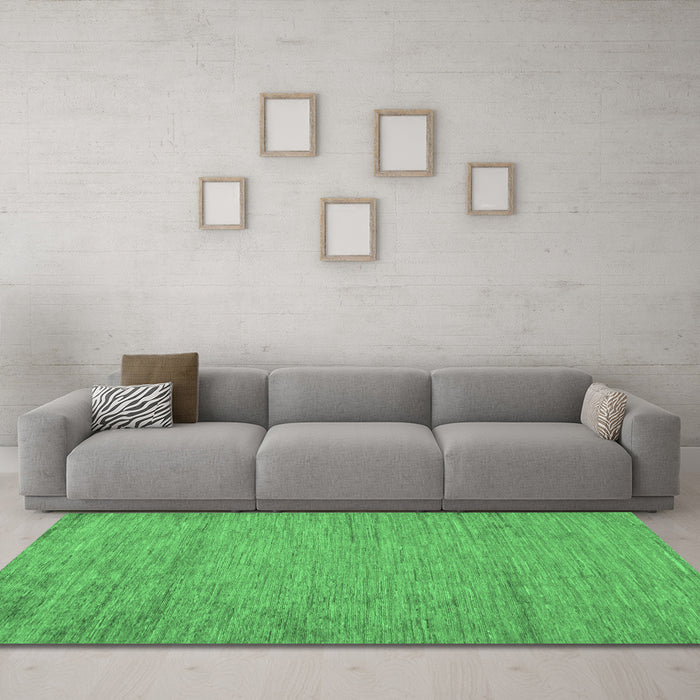 Machine Washable Abstract Emerald Green Modern Area Rugs in a Living Room,, wshabs132emgrn
