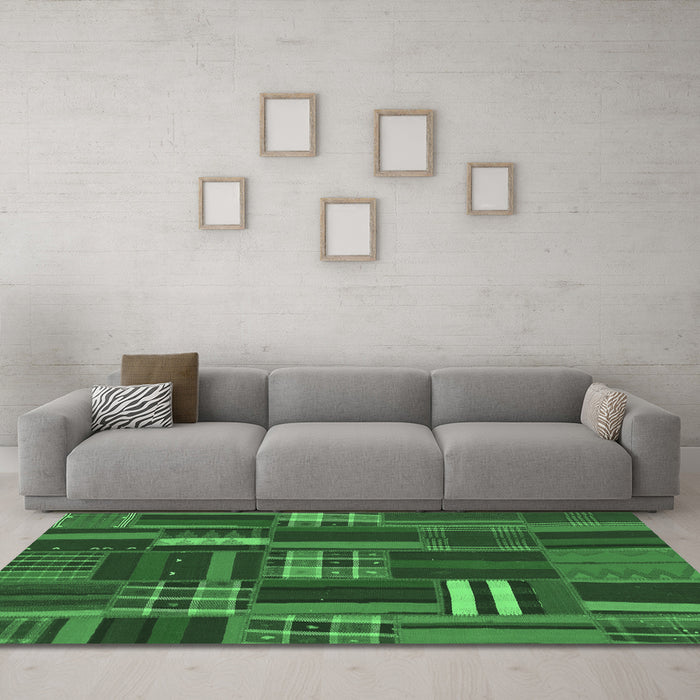 Machine Washable Southwestern Emerald Green Country Area Rugs in a Living Room,, wshabs1334emgrn