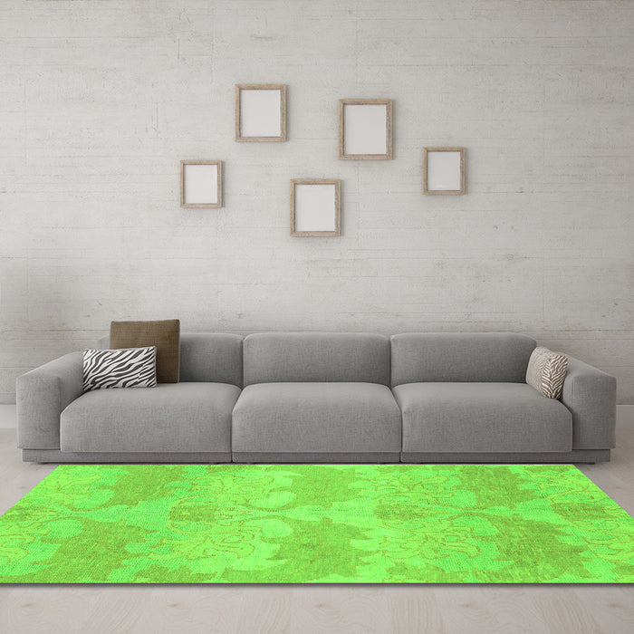 Machine Washable Abstract Green Modern Area Rugs in a Living Room,, wshabs1348grn