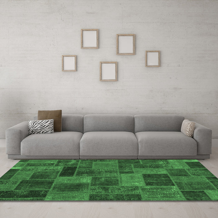 Machine Washable Abstract Emerald Green Modern Area Rugs in a Living Room,, wshabs1361emgrn
