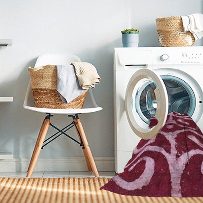 Machine Washable Abstract Pale Violet Red Pink Rug in a Washing Machine, wshabs1363