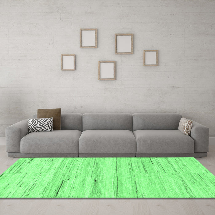Machine Washable Solid Emerald Green Modern Area Rugs in a Living Room,, wshabs1378emgrn