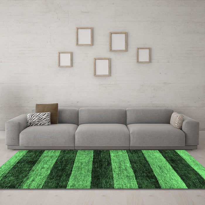 Machine Washable Abstract Emerald Green Modern Area Rugs in a Living Room,, wshabs137emgrn