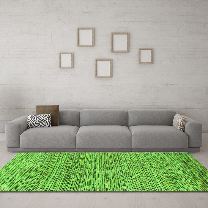 Machine Washable Abstract Green Modern Area Rugs in a Living Room,, wshabs1385grn