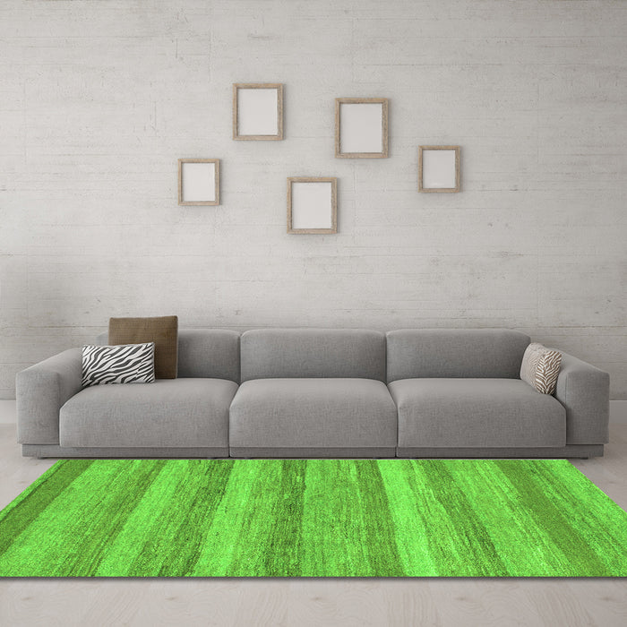 Machine Washable Abstract Green Modern Area Rugs in a Living Room,, wshabs1392grn