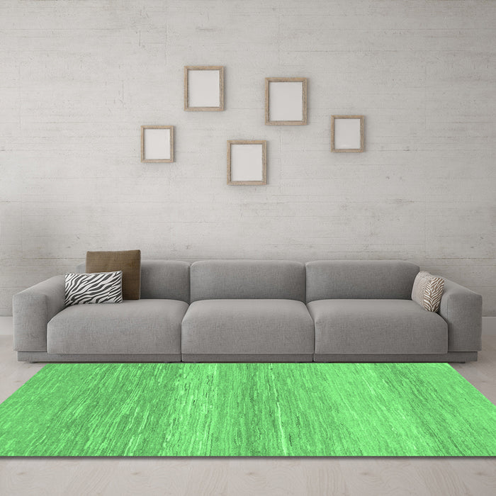 Machine Washable Abstract Emerald Green Modern Area Rugs in a Living Room,, wshabs1399emgrn
