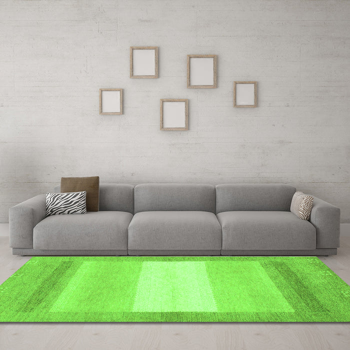 Machine Washable Abstract Green Modern Area Rugs in a Living Room,, wshabs1400grn