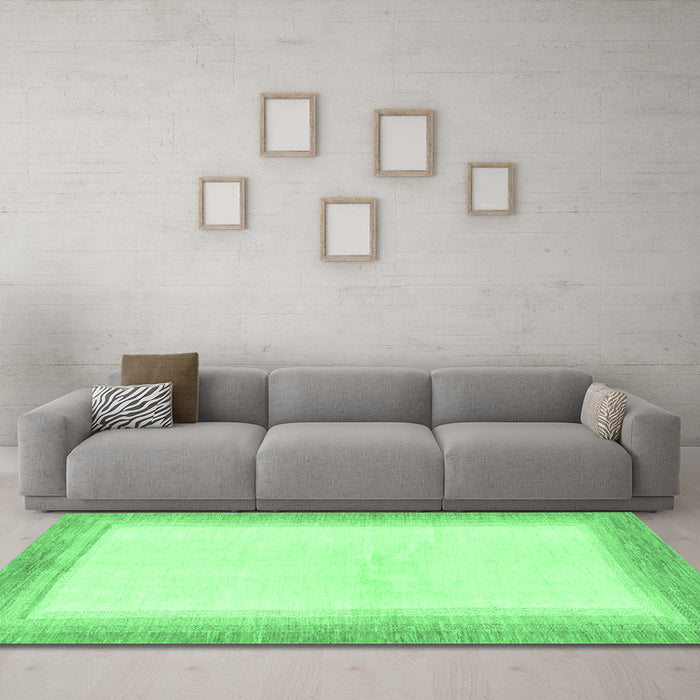 Machine Washable Solid Emerald Green Modern Area Rugs in a Living Room,, wshabs1407emgrn