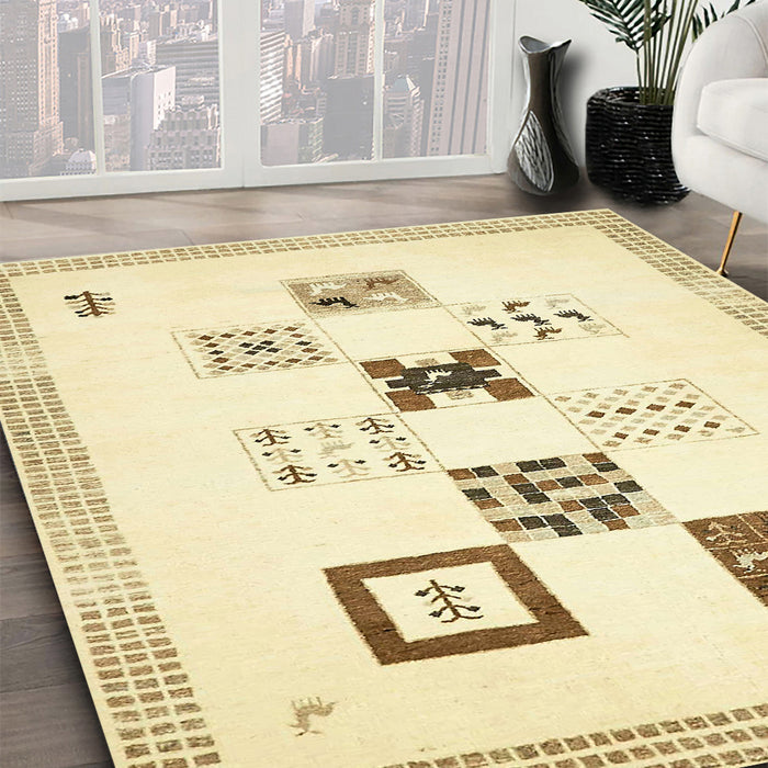 Machine Washable Abstract Metallic Gold Rug in a Family Room, wshabs140