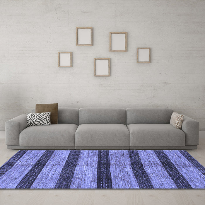 Machine Washable Oriental Blue Modern Rug in a Living Room, wshabs1414blu