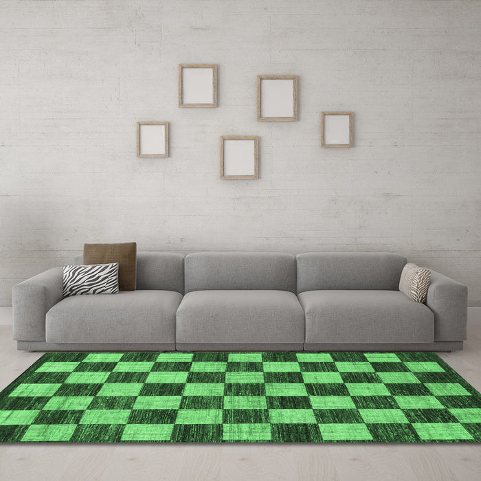 Machine Washable Checkered Emerald Green Modern Area Rugs in a Living Room,, wshabs1416emgrn