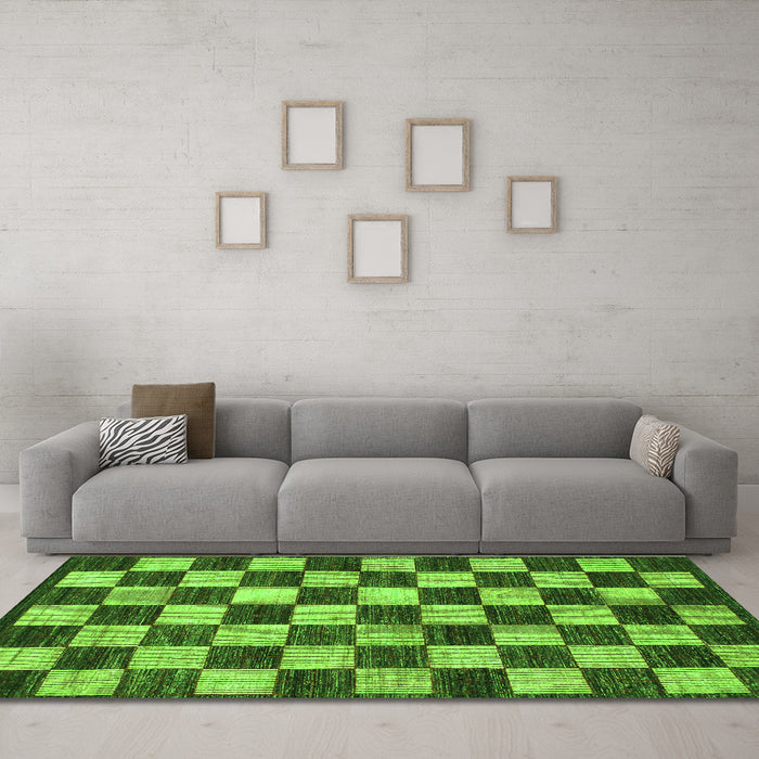 Machine Washable Checkered Green Modern Area Rugs in a Living Room,, wshabs1416grn