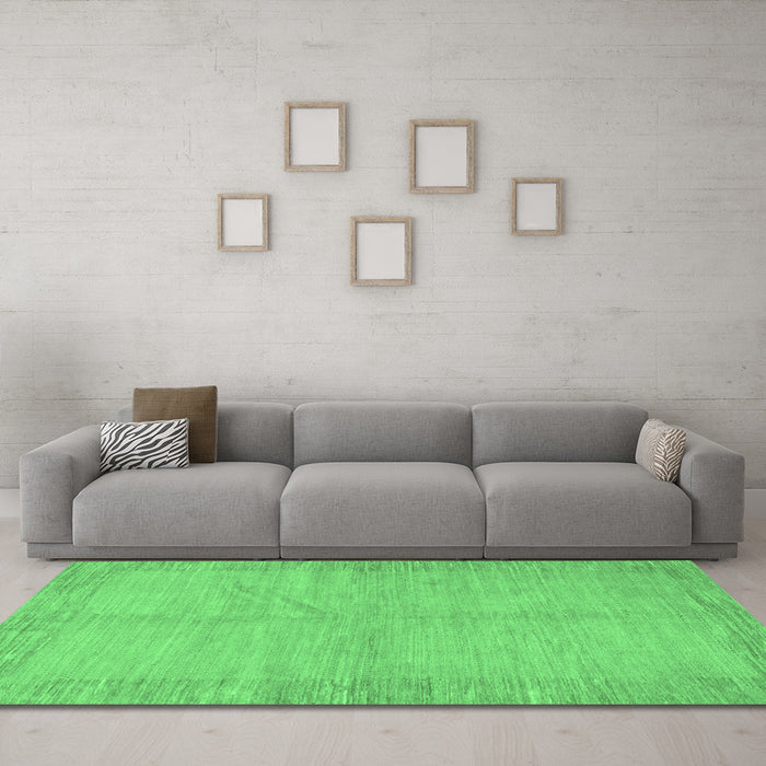 Machine Washable Abstract Emerald Green Modern Area Rugs in a Living Room,, wshabs1420emgrn