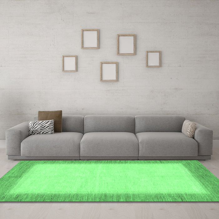 Machine Washable Solid Emerald Green Modern Area Rugs in a Living Room,, wshabs1424emgrn