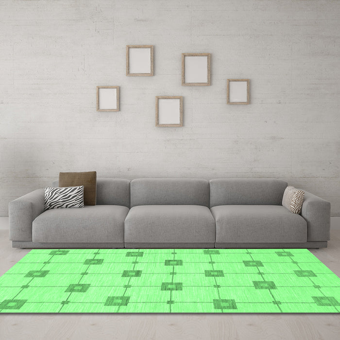 Machine Washable Solid Emerald Green Modern Area Rugs in a Living Room,, wshabs1431emgrn