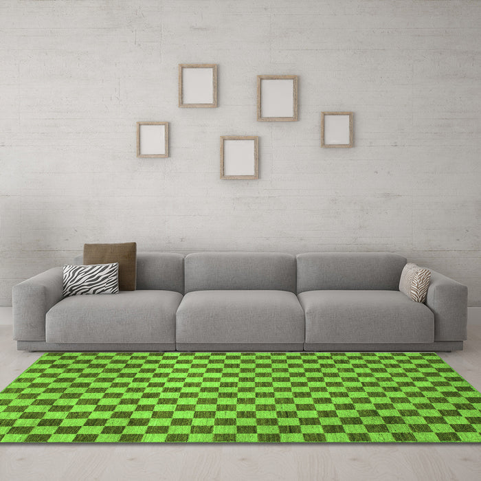 Machine Washable Checkered Green Modern Area Rugs in a Living Room,, wshabs1437grn