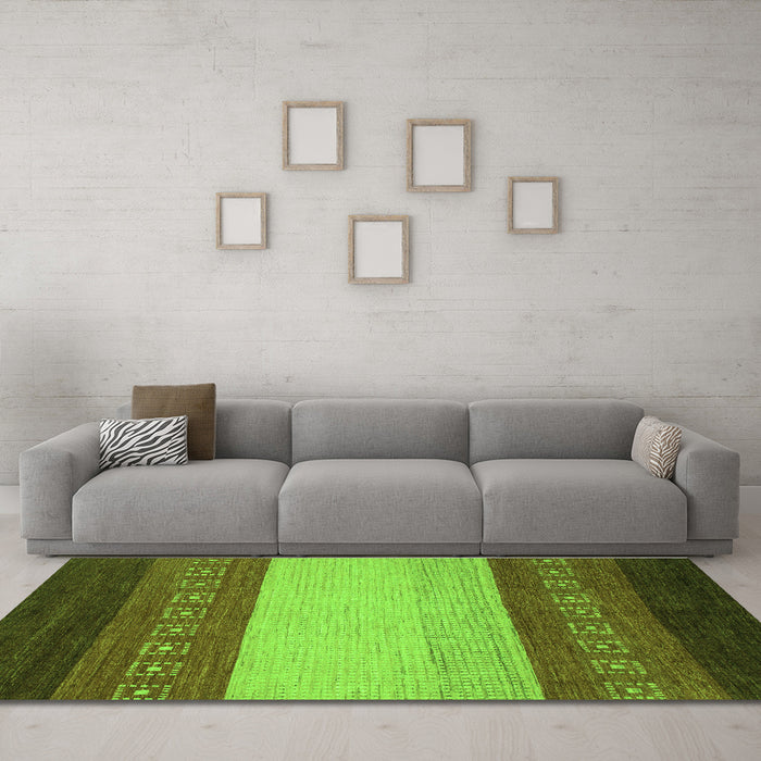Machine Washable Abstract Green Modern Area Rugs in a Living Room,, wshabs1449grn
