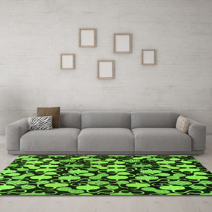 Machine Washable Abstract Green Modern Area Rugs in a Living Room,, wshabs144grn
