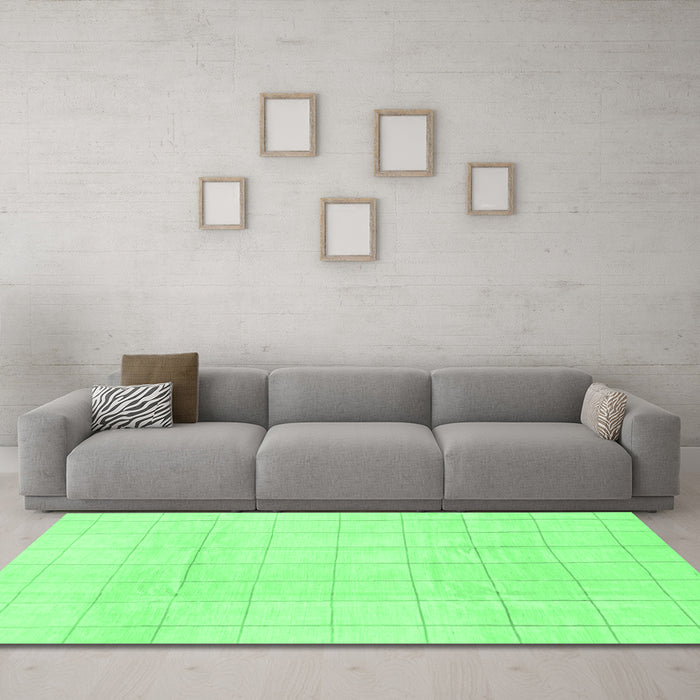 Machine Washable Solid Emerald Green Modern Area Rugs in a Living Room,, wshabs1454emgrn