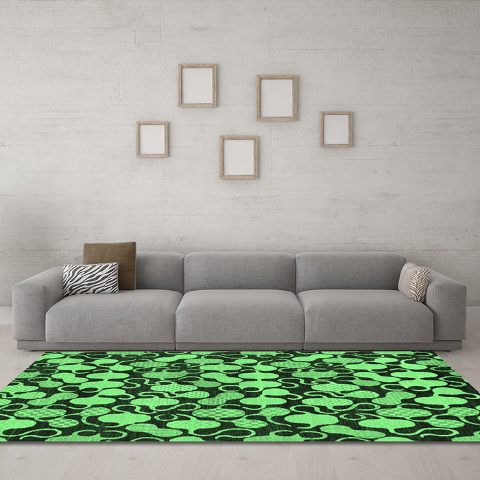 Machine Washable Abstract Emerald Green Modern Area Rugs in a Living Room,, wshabs145emgrn