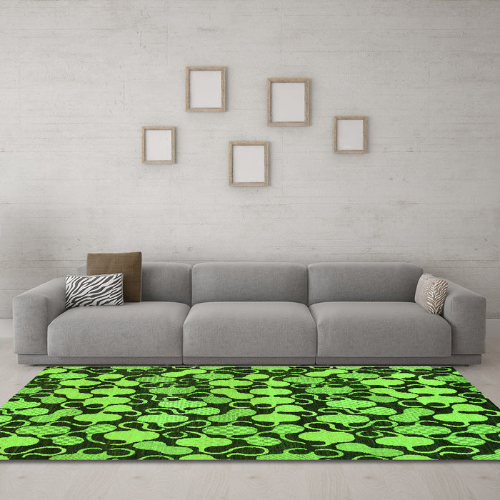 Machine Washable Abstract Green Modern Area Rugs in a Living Room,, wshabs145grn