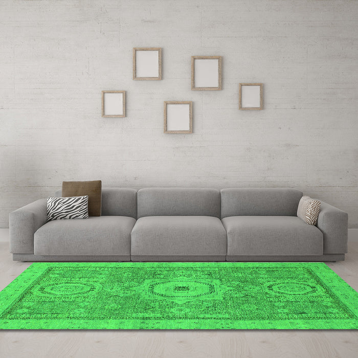 Machine Washable Abstract Green Modern Area Rugs in a Living Room,, wshabs1463grn