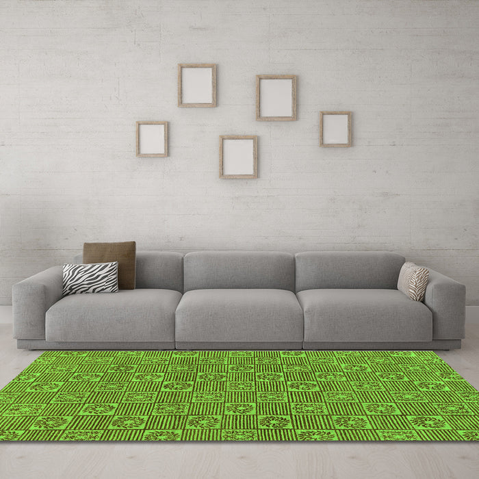 Machine Washable Abstract Green Modern Area Rugs in a Living Room,, wshabs146grn