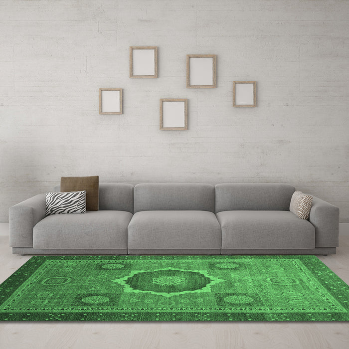 Machine Washable Oriental Emerald Green Modern Area Rugs in a Living Room,, wshabs1471emgrn