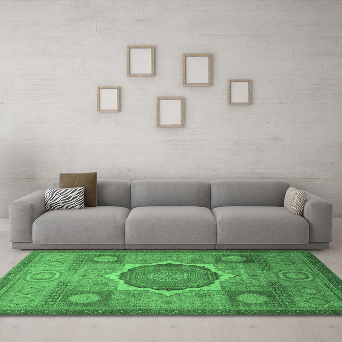 Machine Washable Oriental Emerald Green Modern Area Rugs in a Living Room,, wshabs1475emgrn