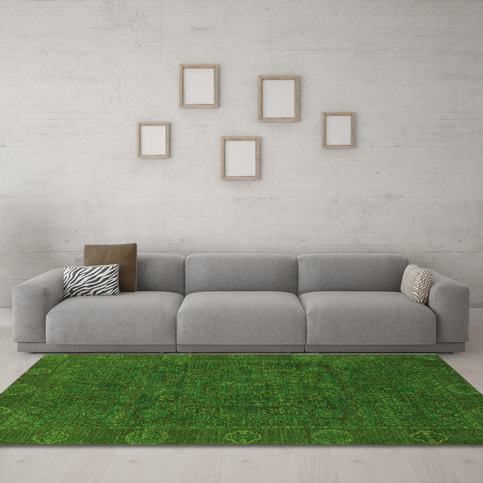 Machine Washable Oriental Green Modern Area Rugs in a Living Room,, wshabs1482grn