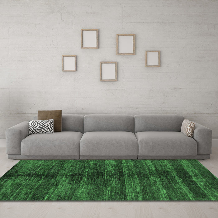 Machine Washable Oriental Emerald Green Modern Area Rugs in a Living Room,, wshabs1485emgrn
