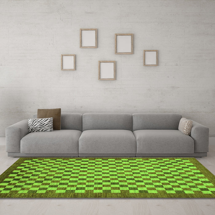 Machine Washable Oriental Green Modern Area Rugs in a Living Room,, wshabs1487grn