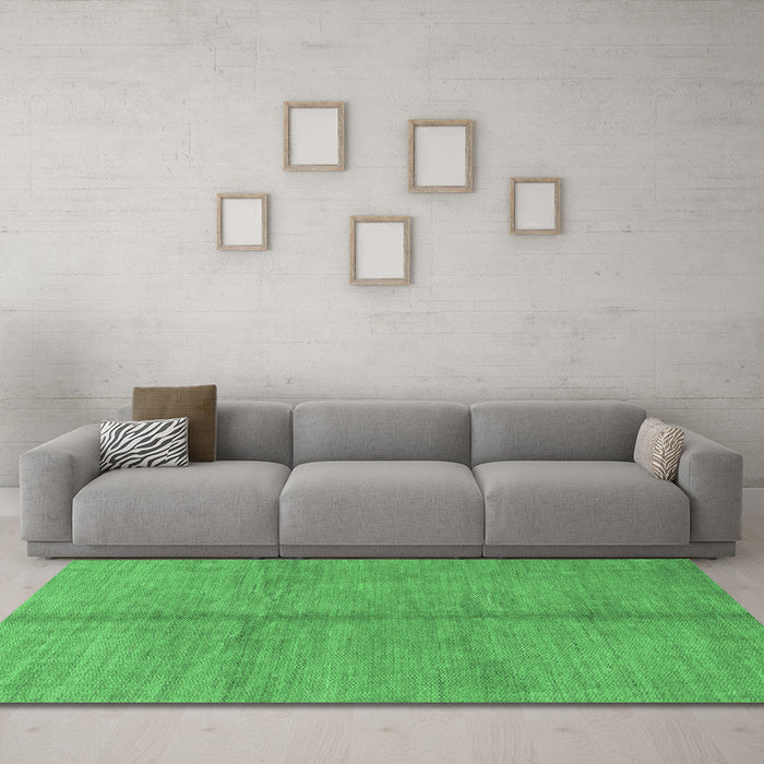 Machine Washable Abstract Emerald Green Modern Area Rugs in a Living Room,, wshabs1496emgrn