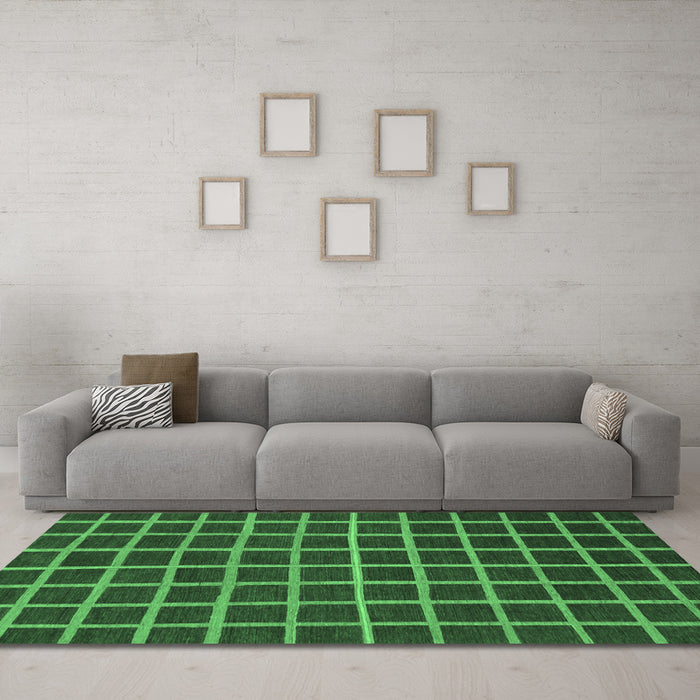 Machine Washable Checkered Emerald Green Modern Area Rugs in a Living Room,, wshabs1501emgrn