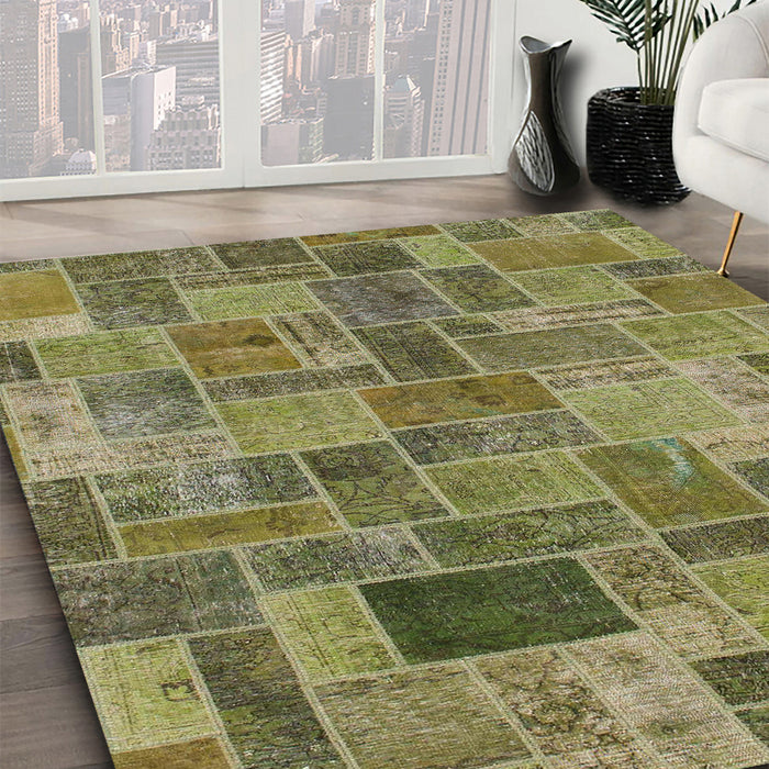 Machine Washable Abstract Brass Green Rug in a Family Room, wshabs1505