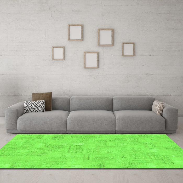 Machine Washable Abstract Green Modern Area Rugs in a Living Room,, wshabs1506grn
