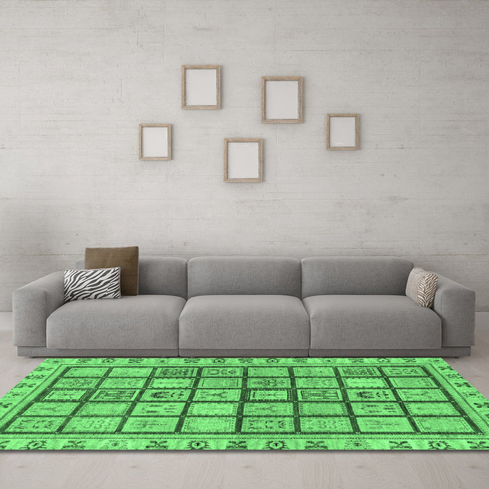 Machine Washable Abstract Emerald Green Modern Area Rugs in a Living Room,, wshabs151emgrn