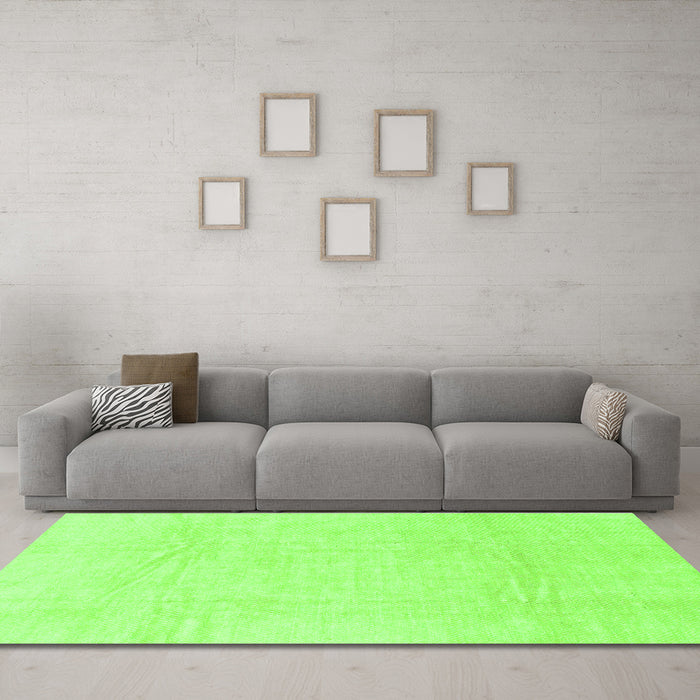 Machine Washable Abstract Green Modern Area Rugs in a Living Room,, wshabs1523grn