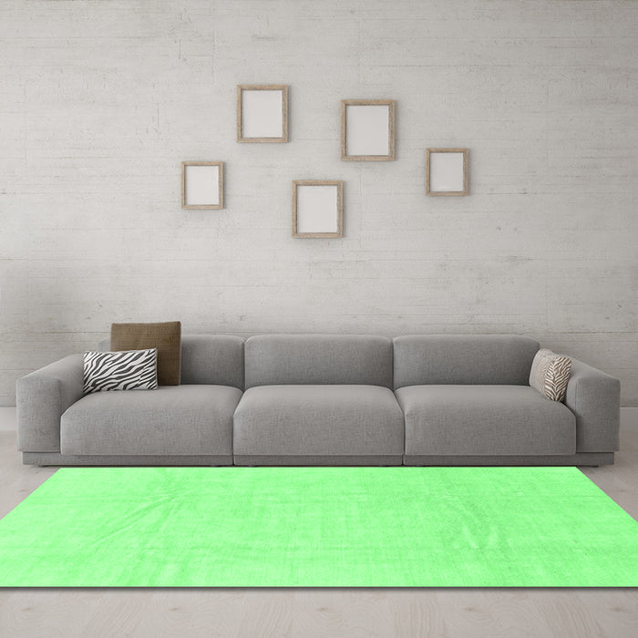 Machine Washable Abstract Emerald Green Modern Area Rugs in a Living Room,, wshabs1523emgrn