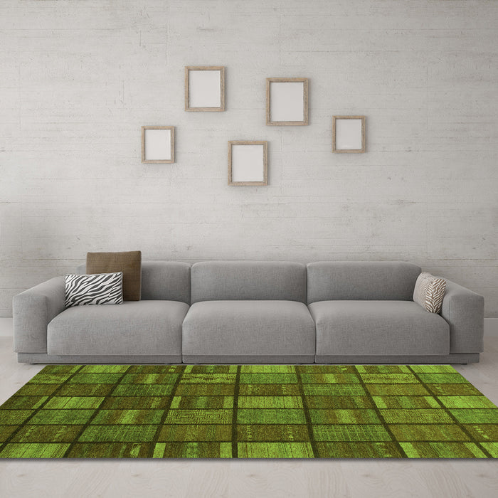 Machine Washable Checkered Green Modern Area Rugs in a Living Room,, wshabs1525grn