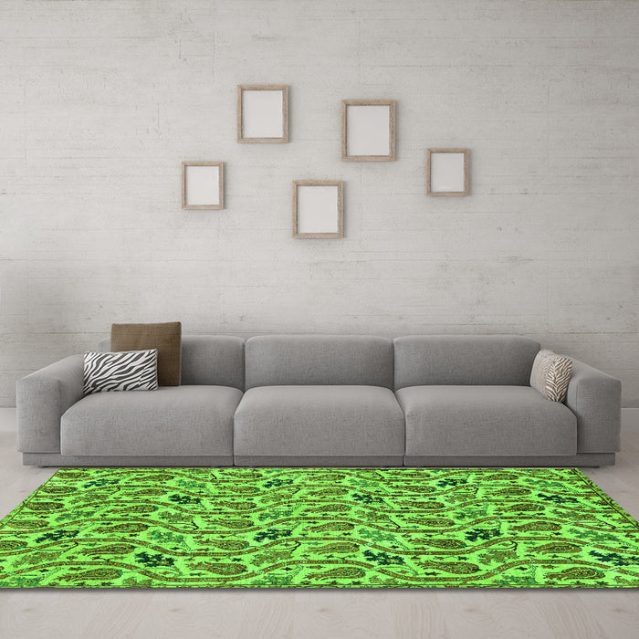 Machine Washable Abstract Green Modern Area Rugs in a Living Room,, wshabs153grn