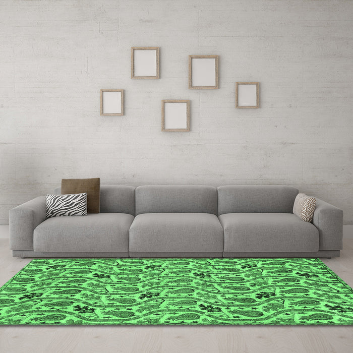 Machine Washable Abstract Emerald Green Modern Area Rugs in a Living Room,, wshabs153emgrn