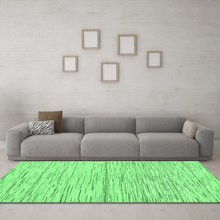 Machine Washable Solid Emerald Green Modern Area Rugs in a Living Room,, wshabs1544emgrn